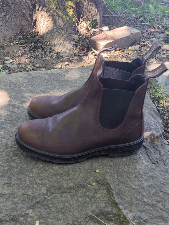 Blundstone Shoes - Blundstone Brown Chelsea Ankle Boots